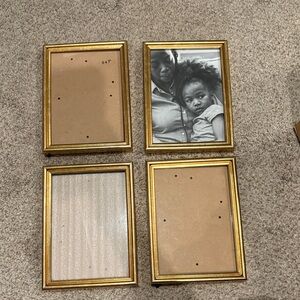 Gold Picture Frame Set